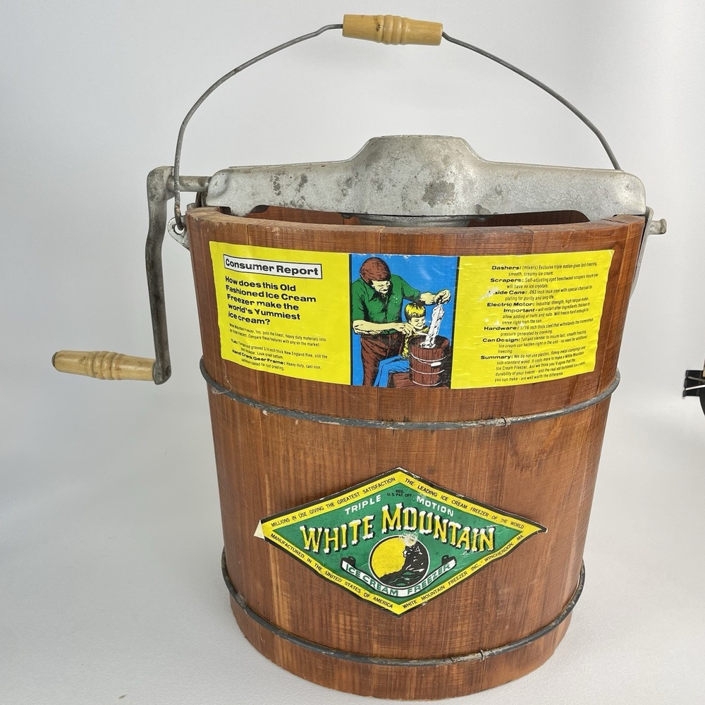 White Mountain Ice Cream Freezer 4 Qt Hand Crank Wood Bucket NOS Vintage